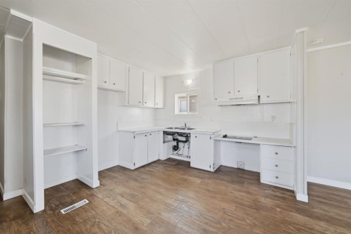 266-5344 76 Street, Red Deer, AB 