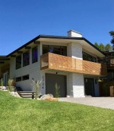 2724 Crawford Road NW Calgary, AB T2L 1E1