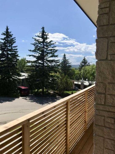 2724 Crawford Road Nw, Calgary, AB - Outdoor