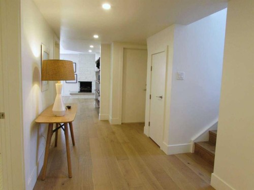 2724 Crawford Road Nw, Calgary, AB - Indoor Photo Showing Other Room