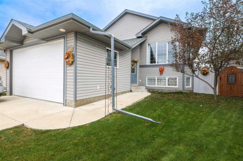 4403 59 Street Close  Rocky Mountain House, AB T4T 1W4