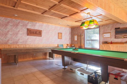 236-5241 325A Township, Rural Mountain View County, AB - Indoor Photo Showing Other Room