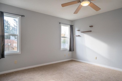 4521 Van Eaton Way, Clive, AB - Indoor Photo Showing Other Room