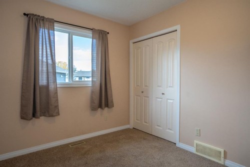 4521 Van Eaton Way, Clive, AB - Indoor