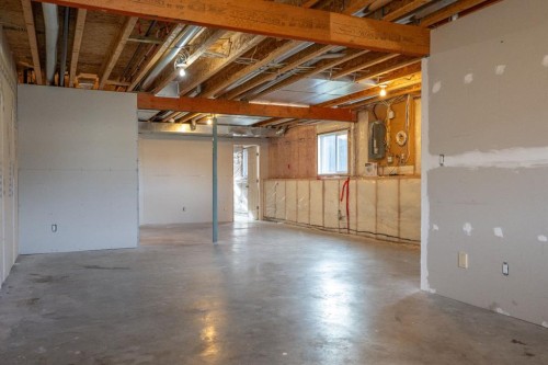 4521 Van Eaton Way, Clive, AB - Indoor Photo Showing Basement