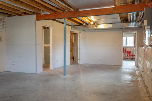 4521 Van Eaton Way, Clive, AB - Indoor Photo Showing Basement
