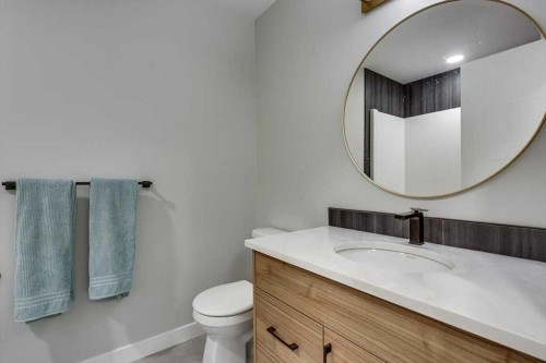 232 Emerald Drive, Red Deer, AB - Indoor Photo Showing Bathroom