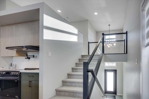 232 Emerald Drive, Red Deer, AB - Indoor Photo Showing Other Room