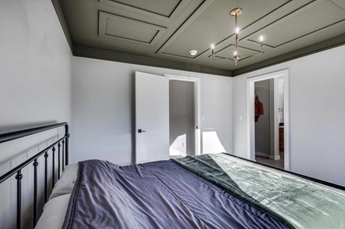 232 Emerald Drive, Red Deer, AB - Indoor Photo Showing Bedroom
