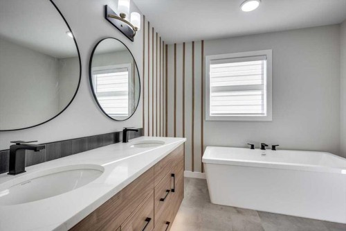 232 Emerald Drive, Red Deer, AB - Indoor Photo Showing Bathroom