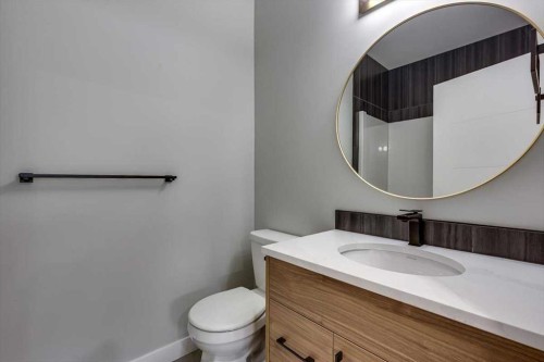 232 Emerald Drive, Red Deer, AB - Indoor Photo Showing Bathroom