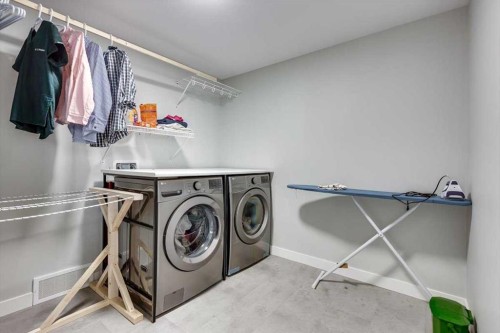 232 Emerald Drive, Red Deer, AB - Indoor Photo Showing Laundry Room