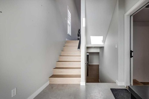 232 Emerald Drive, Red Deer, AB - Indoor Photo Showing Other Room