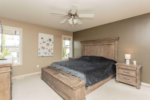 35 Woodrow Close, Red Deer, AB - Indoor Photo Showing Bedroom