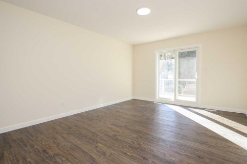 27 Gregson Crescent, Red Deer, AB - Indoor Photo Showing Other Room