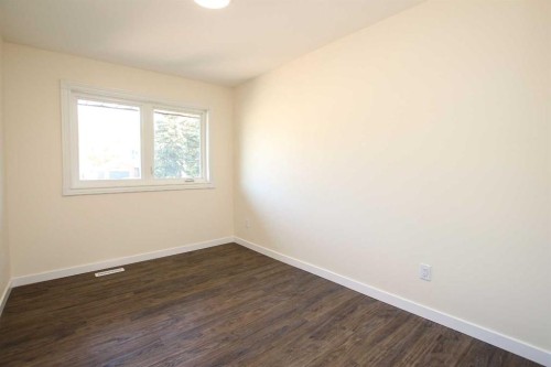 27 Gregson Crescent, Red Deer, AB - Indoor Photo Showing Other Room