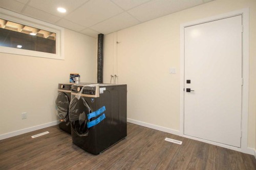 27 Gregson Crescent, Red Deer, AB - Indoor Photo Showing Other Room