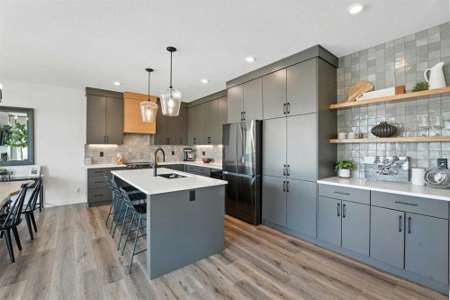 84 Emmett Crescent, Red Deer, AB - Indoor Photo Showing Kitchen With Upgraded Kitchen