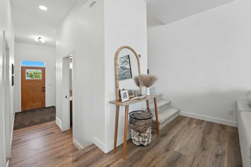 84 Emmett Crescent, Red Deer, AB - Indoor Photo Showing Other Room