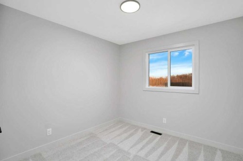 122 Gray Close, Sylvan Lake, AB - Indoor Photo Showing Other Room