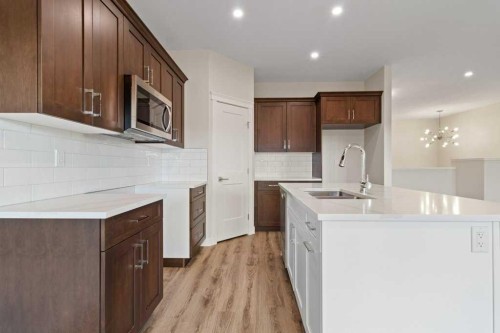 4811 56 Avenue, Bentley, AB - Indoor Photo Showing Kitchen With Double Sink