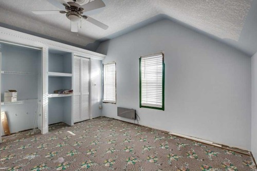 4515 50 Avenue, Innisfail, AB - Indoor Photo Showing Other Room