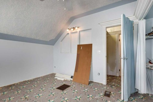 4515 50 Avenue, Innisfail, AB - Indoor Photo Showing Other Room