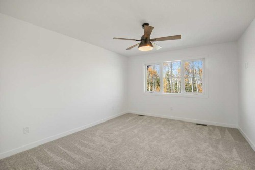 5 Songbird Green, Sylvan Lake, AB - Indoor Photo Showing Other Room