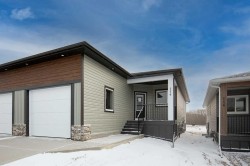 114 Gray Close  Sylvan Lake, AB T4S 0W4