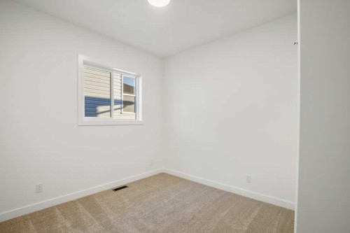 116 Gray Close, Sylvan Lake, AB - Indoor Photo Showing Other Room