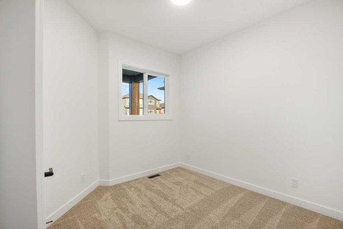 116 Gray Close, Sylvan Lake, AB - Indoor Photo Showing Other Room