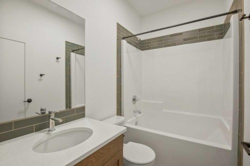 116 Gray Close, Sylvan Lake, AB - Indoor Photo Showing Bathroom