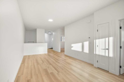 116 Gray Close, Sylvan Lake, AB - Indoor Photo Showing Other Room