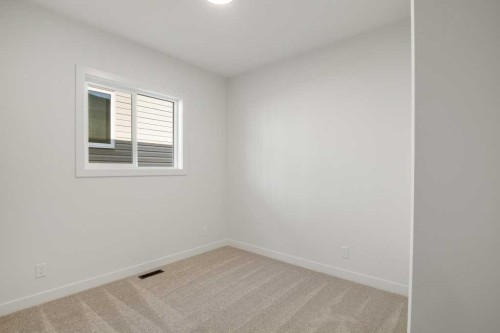 112 Gray Close, Sylvan Lake, AB - Indoor Photo Showing Other Room