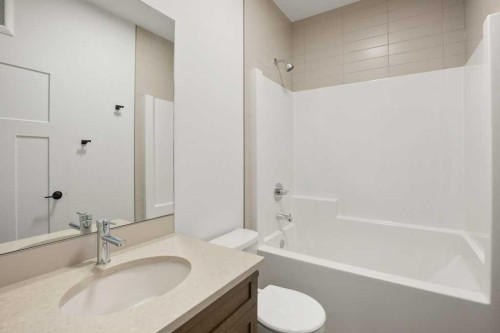112 Gray Close, Sylvan Lake, AB - Indoor Photo Showing Bathroom
