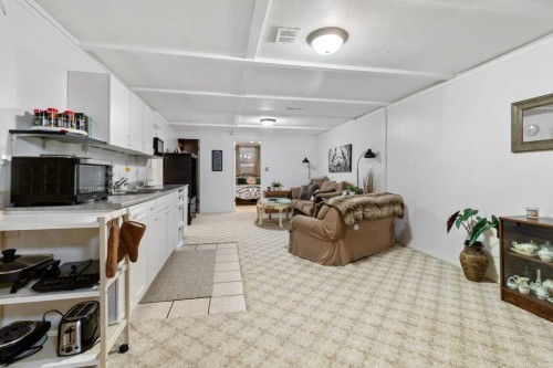 9 Ockley Close, Red Deer, AB - Indoor Photo Showing Other Room