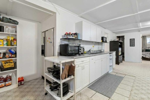 9 Ockley Close, Red Deer, AB - Indoor Photo Showing Kitchen