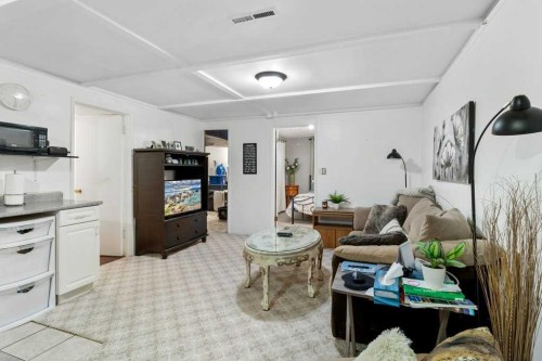 9 Ockley Close, Red Deer, AB - Indoor Photo Showing Kitchen