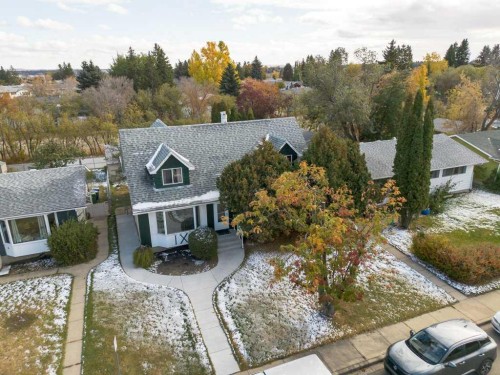 9 Ockley Close, Red Deer, AB - Outdoor