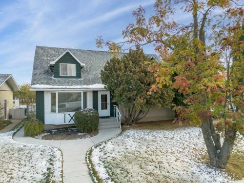 9 Ockley Close, Red Deer, AB - Outdoor