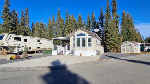 28-32351 Range Road 55, Rural Mountain View County, AB - Outdoor With Facade