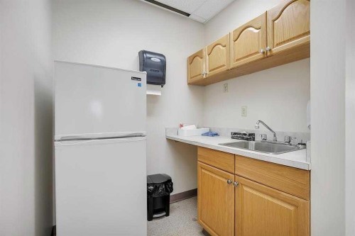 5 Sylvaire Close, Sylvan Lake, AB 