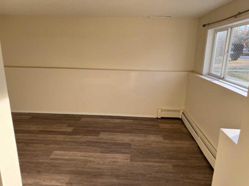 7 Nyberg Avenue, Red Deer, AB - Indoor Photo Showing Other Room