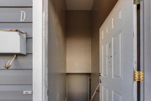 7 Nyberg Avenue, Red Deer, AB - Indoor Photo Showing Other Room