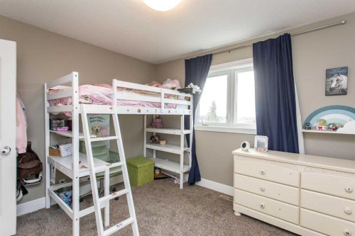 30 Parkridge Crescent, Blackfalds, AB - Indoor Photo Showing Bedroom