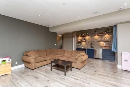 30 Parkridge Crescent, Blackfalds, AB - Indoor Photo Showing Living Room