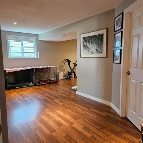 69 Willow Springs Crescent, Sylvan Lake, AB - Indoor Photo Showing Other Room