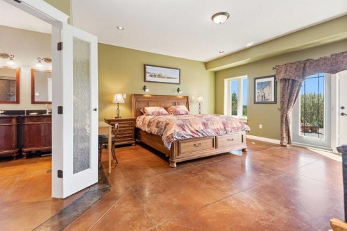 41525 Range Road 32, Rural Lacombe County, AB - Indoor Photo Showing Bedroom