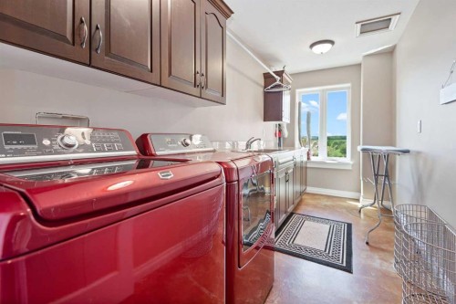 41525 Range Road 32, Rural Lacombe County, AB - Indoor Photo Showing Laundry Room