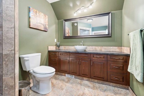 41525 Range Road 32, Rural Lacombe County, AB - Indoor Photo Showing Bathroom